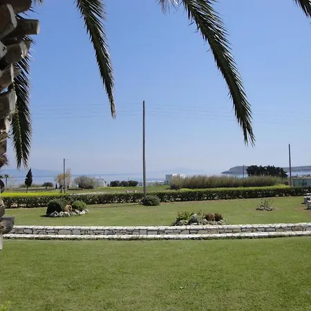 Elizabeth Aparthotel 3*