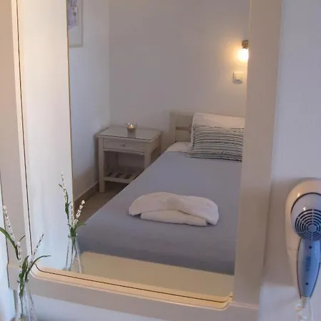 Elizabeth Aparthotel