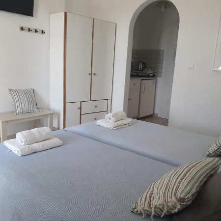 Elizabeth 3* Chrisi Akti (Paros)